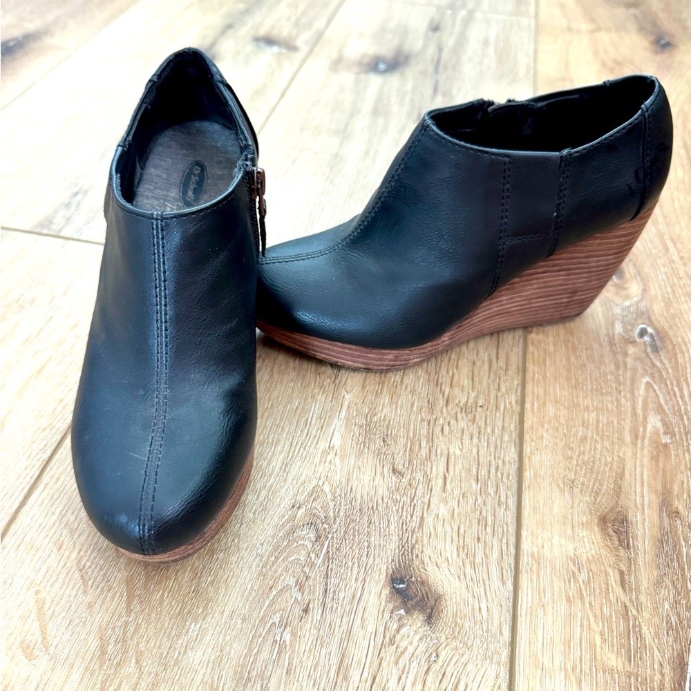 Dr. Scholl’s wedges